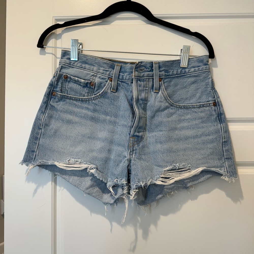 Levi’s 501 Denim Shorts - Size 26